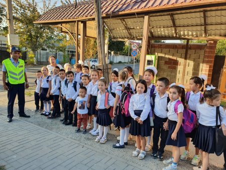 “ЖОЛДА ЖҮРУ ЕРЕЖЕСІН САҚТАЙЫҚ! " тақырыбында  түсіндірме жұмыстары